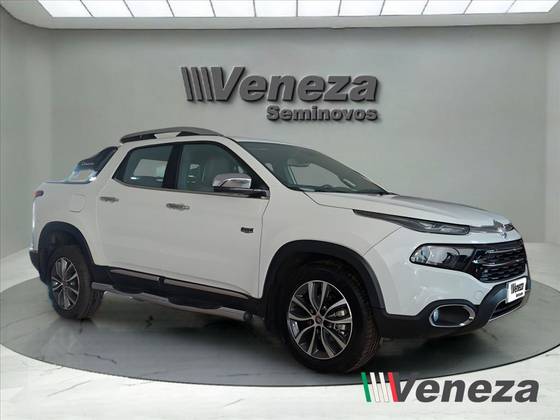 FIAT TORO 2.0 16V TURBO DIESEL RANCH 4WD AT9 FIAT TORO 2.0 16V TURBO DIESEL RANCH 4WD AT9